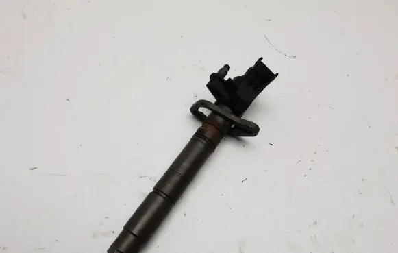 Jaguar XF X250 Fuel injector 9X2Q9K546DB 0445116 100408