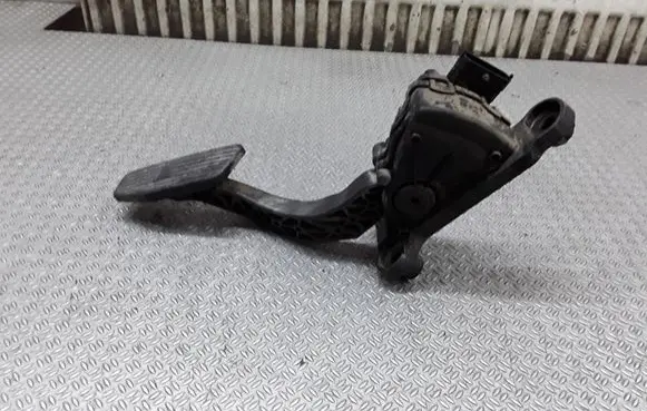KIA Sportage Accelerator throttle pedal 327001FXXX