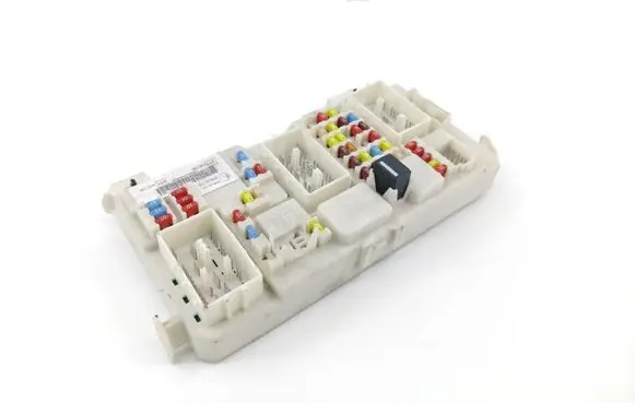 Ford Focus Fuse module 7M5T14A073JF