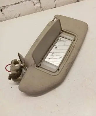 Volvo V70 Sun visor