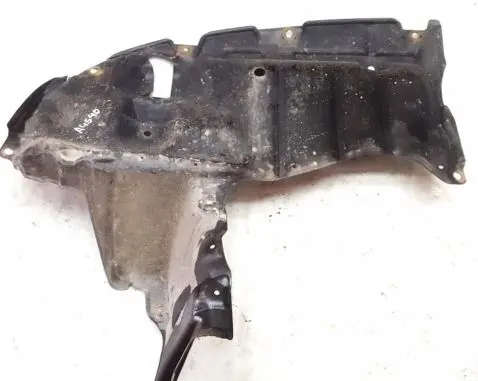 Toyota Avensis T220 Engine splash shield/under tray 51441
