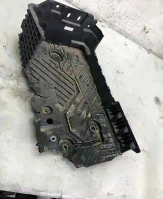 Opel Corsa F Battery tray 9823533180