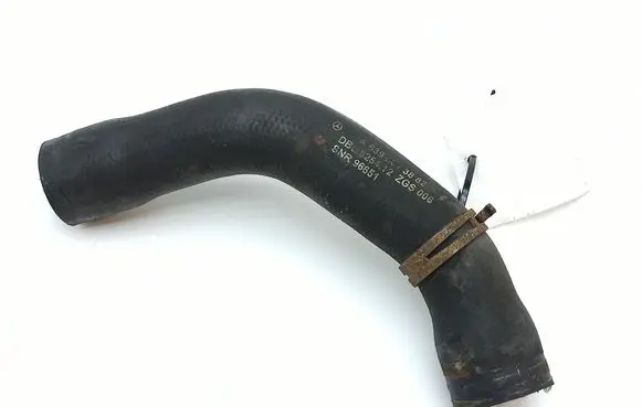 Mercedes-Benz Vito Viano W639 Engine coolant pipe/hose A6395013882