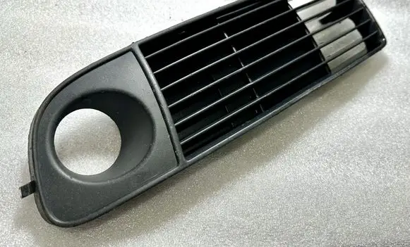 Front bumper lower grill