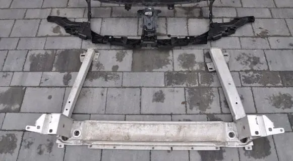 Renault Laguna III Front piece kit 