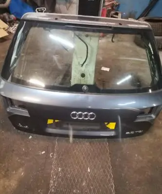Audi A4 S4 B7 8E 8H Tailgate/trunk/boot lid