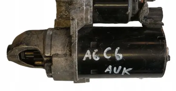 Volkswagen Touran I Starter motor 02Z911023F