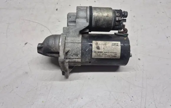 Opel Astra J Starter motor 55578921