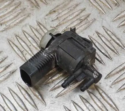 Audi A4 S4 B8 8K Turbo solenoid valve 1K0906283A