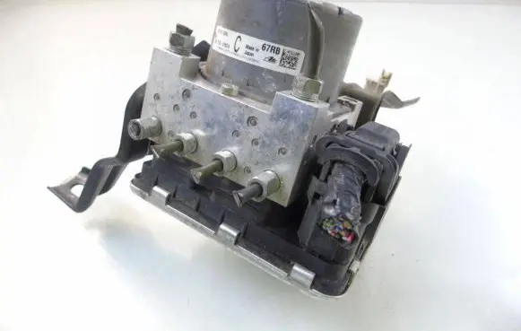 Suzuki Swift III ABS Pump 56110-53RL