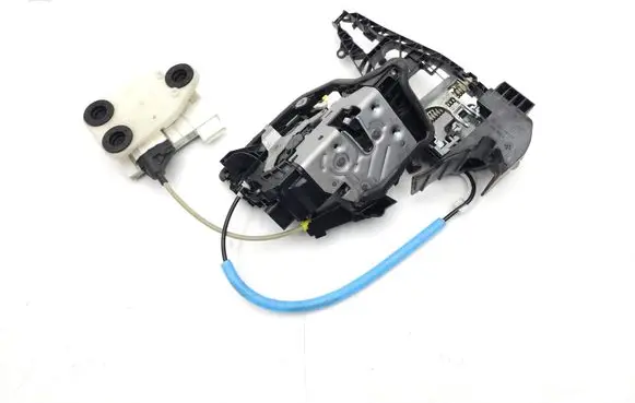 BMW X5 F15 Front door lock 7281948 7419840