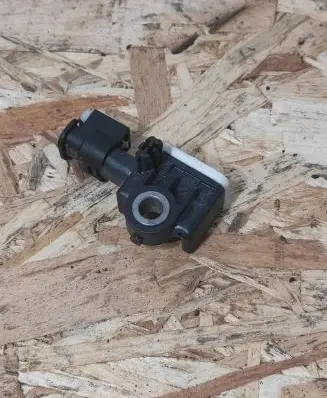 Mercedes-Benz GLC X253 C253 Airbag deployment crash/impact sensor A1668210151 56054085AA 074171214