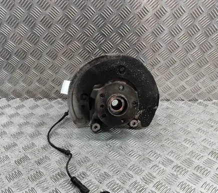 BMW X1 F48 F49 Front wheel hub 6876851 6874443