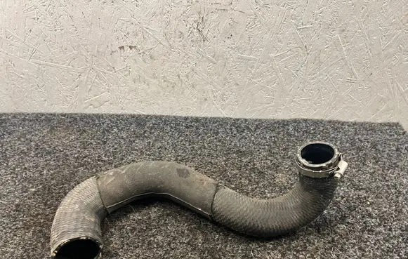Intercooler hose/pipe