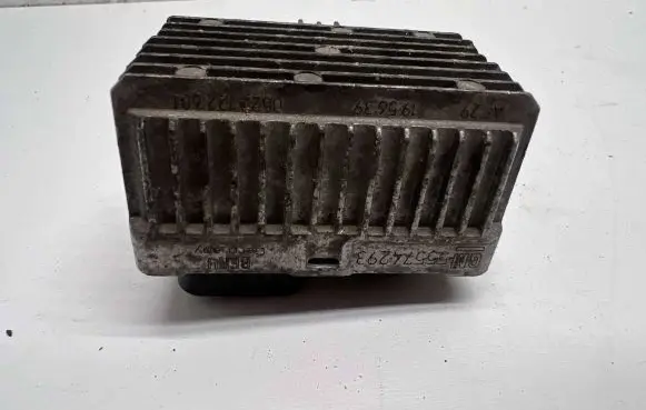 Opel Insignia A Glow plug pre-heat relay 55574293