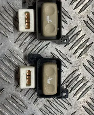 Lexus IS 220D-250-350 Seat control switch 9070T71 9371Q71