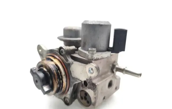 Peugeot RCZ Fuel injection high pressure pump V758887980