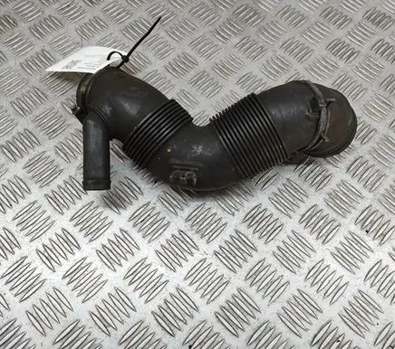 Volkswagen PASSAT B7 Engine coolant pipe/hose 3C0129654M