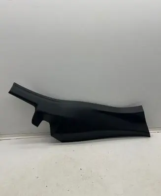 BMW X1 U11 Rear seat side bottom trim 9462088