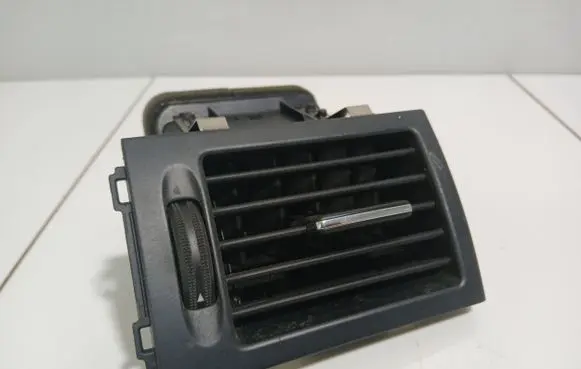 Mercedes-Benz C W204 Dashboard side air vent grill/cover trim 5928001 A2048301254