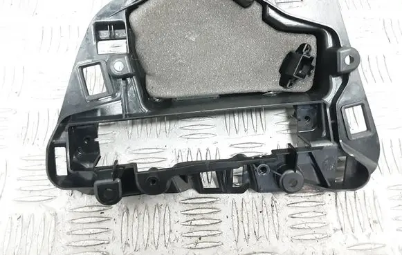 Volvo XC60 Dash center speaker frame 30781191