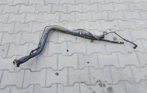 Suzuki Esteem Baleno Fuel tank filler neck pipe 