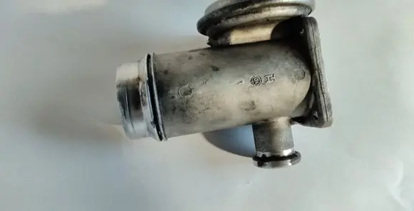 BMW 1 E81 E87 EGR valve 7792077 70051200 04T269