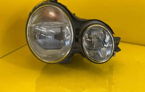 Mercedes-Benz E AMG W210 Headlight/headlamp 1D9007970-08