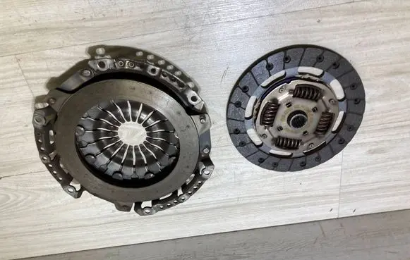 Ford Fiesta Clutch set kit h1bc7550aa