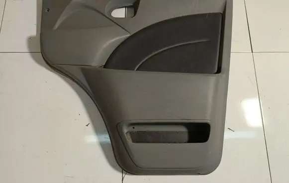 Iveco Daily 30.8 - 9 Front door card panel trim