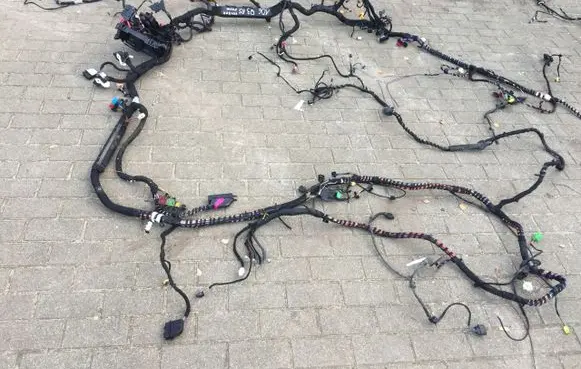 Audi RS Q3 Positive wiring loom 