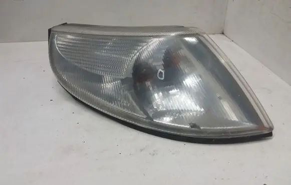 Saab 9-5 Front indicator light