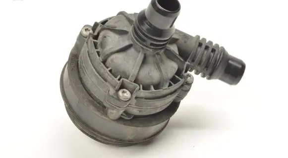 BMW i3 Water pump 6834917