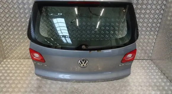 Volkswagen Tiguan Truck tailgate 