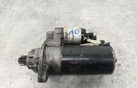 Volkswagen Touran I Starter motor 