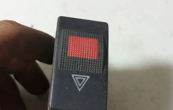 Audi A4 S4 B5 8D Hazard light switch 8D0941509C