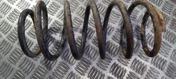 Opel Astra F Front coil spring