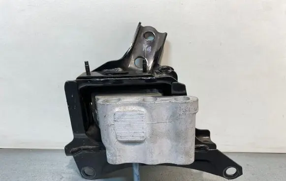 Toyota Prius (XW50) Gearbox mount