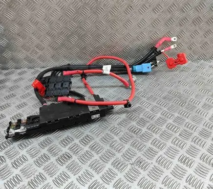 Jaguar F-Pace Current control relay M8A214516CC