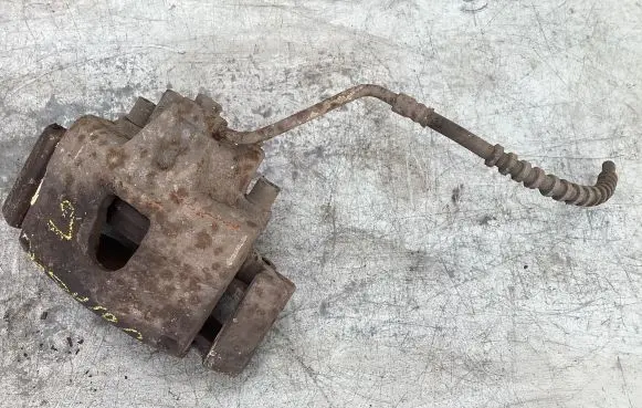 Chrysler Grand Voyager IV Front brake caliper