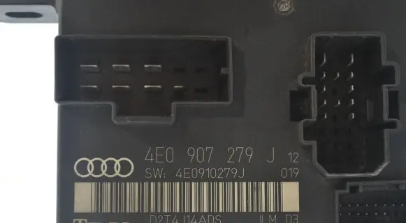 Audi A8 S8 D3 4E Comfort/convenience module 4E0907279J 00007898B4 4E0910279J
