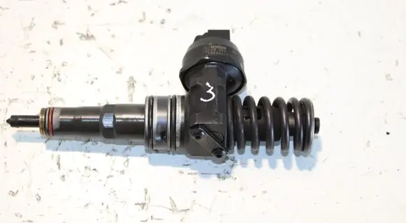 Volkswagen Caddy Fuel injector 038130073BN 0414720313