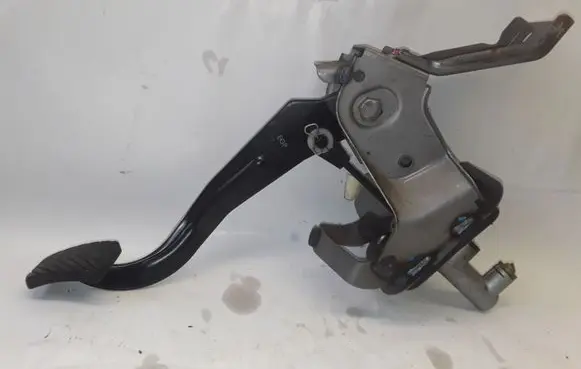 Clutch pedal