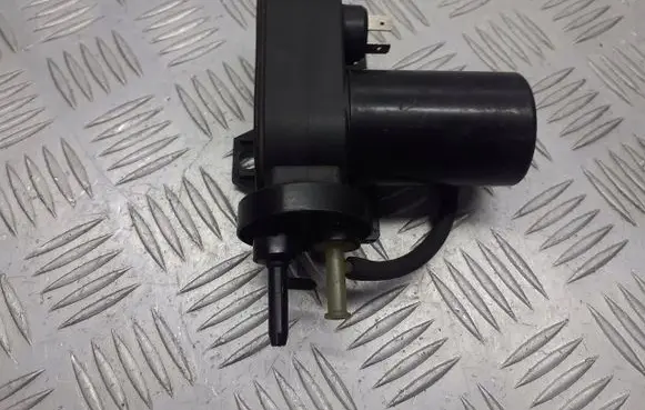 Audi A6 S6 C5 4B Thermostat 4B0907325