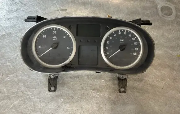Renault Trafic II (X83) Speedometer (instrument cluster) 8201297597 P8201297597
