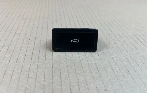 Skoda Superb B6 (3T) Tailgate opening switch 3C0959831A