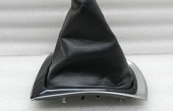 Nissan X-Trail T32 Gear shifter surround trim plastic 969TV4CE0A 969354CC0A
