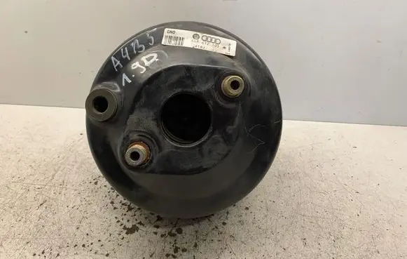 Audi A4 S4 B5 8D Brake booster 4B3612105