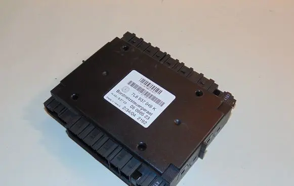Volkswagen Touareg I Comfort/convenience module 7L6937049K 05066523 H49S2703