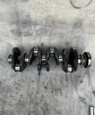 BMW 5 F10 F11 Crankshaft 77979751000 11111K22 9777797